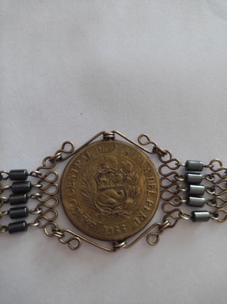 un sol de oro 1966
