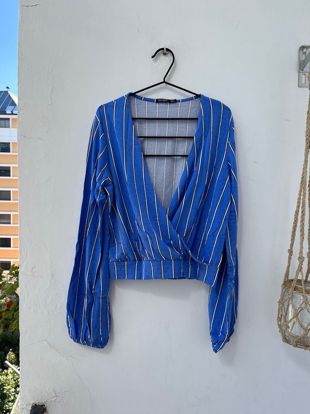 Camiseta crop manga larga Bershka