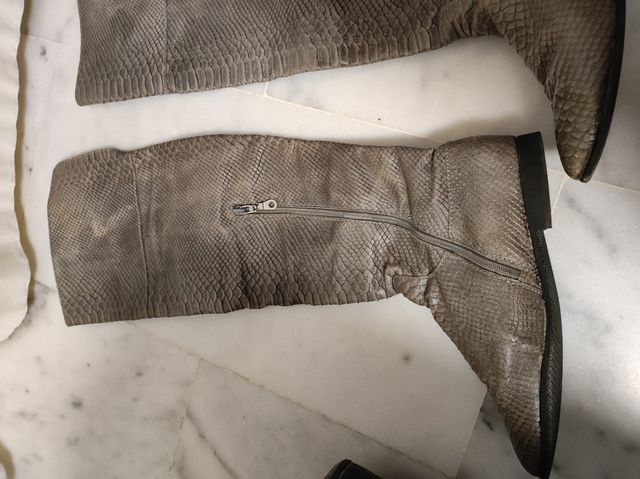 Botas altas piel gris Zara 39