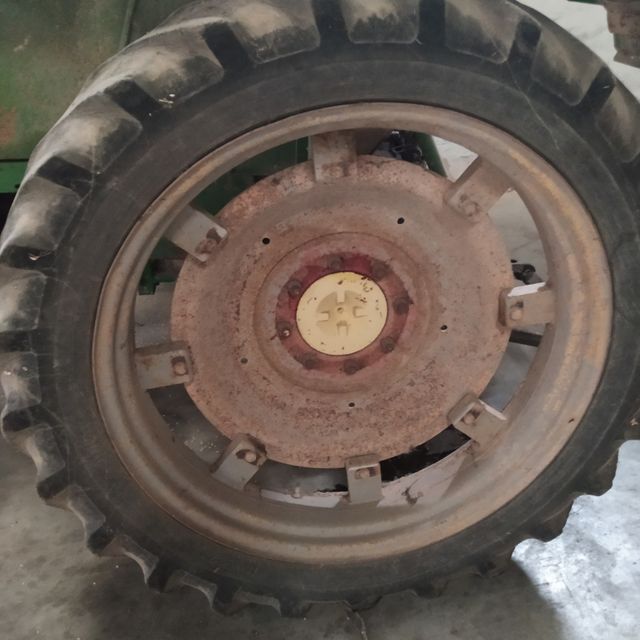 la goma está mal solo valdrían los discos