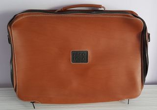 Maletín de Paco Lobo