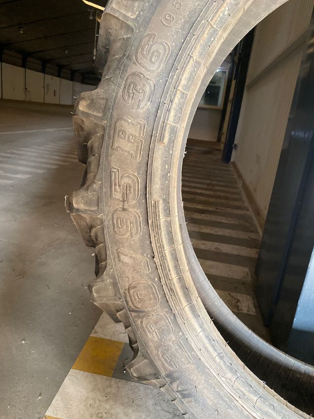 Ruedas tractor estrechas