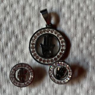 Colgante y pendientes