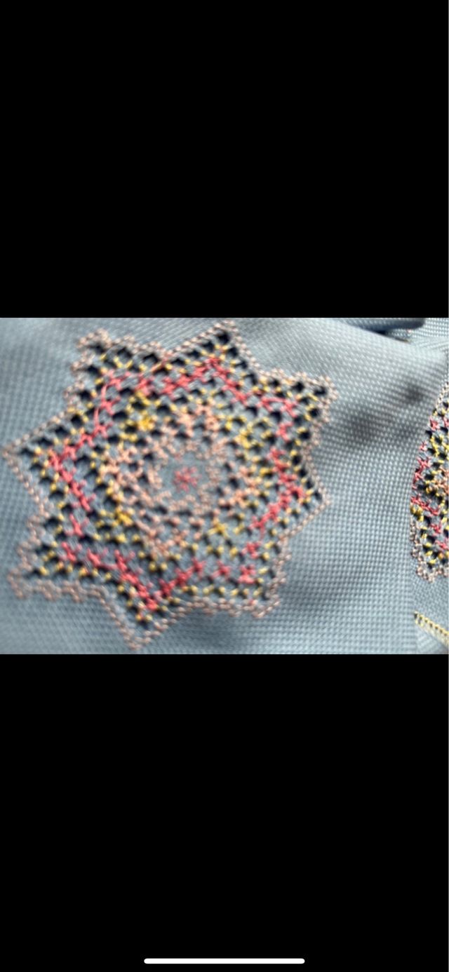 Mantelería con vainica echa a mano