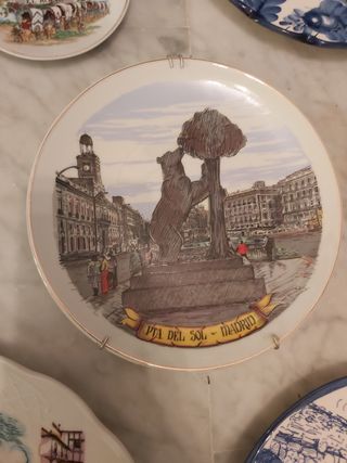 Plato puerta del sol