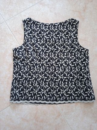 Top de fiesta bordado