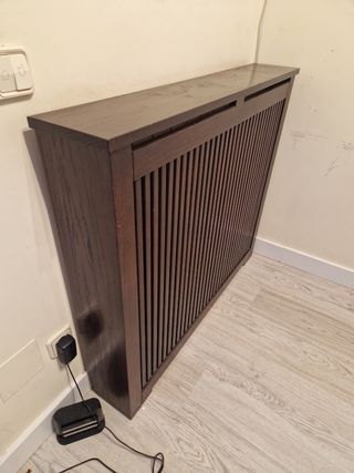 Mueble / cubreradiador de palilleria madera nogal