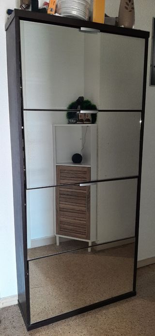 Zapatero gran tamaño