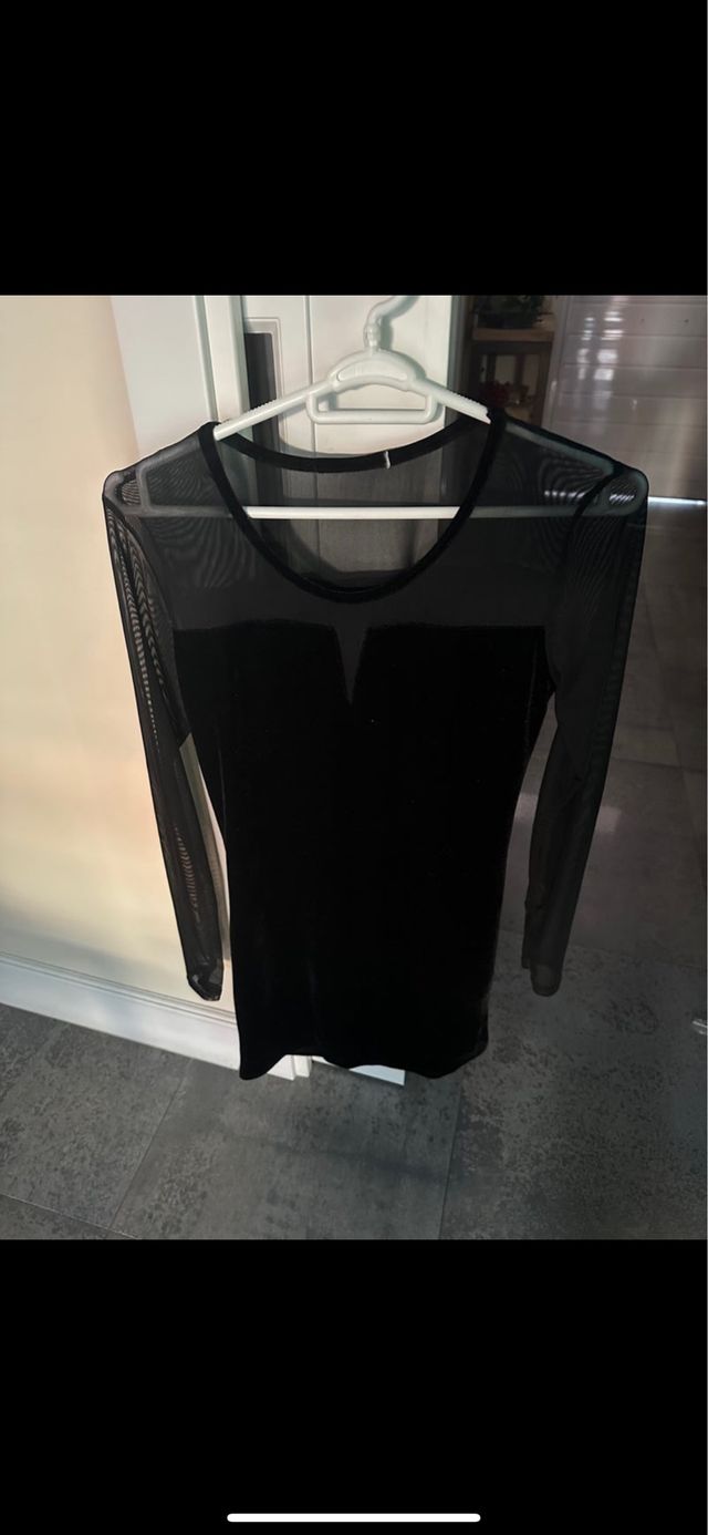 Top de fiesta de terciopelo y transparente