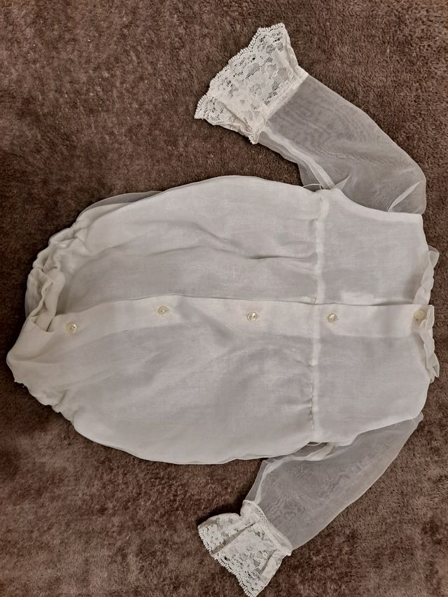 Conjunto bautizo talla 6 meses.