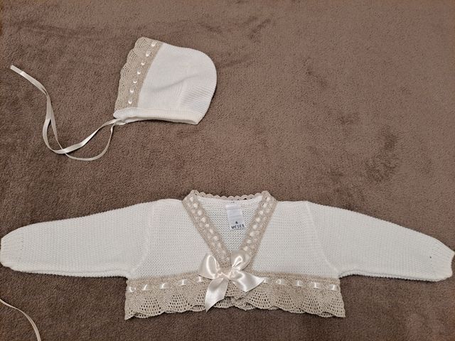 Conjunto bautizo talla 6 meses.