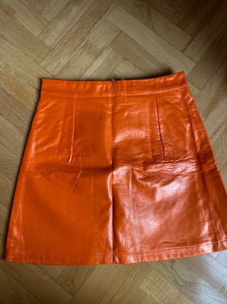 Falda vinilo naranja Kling xs