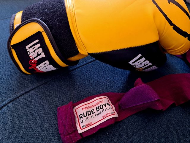 Guantes de boxeo.