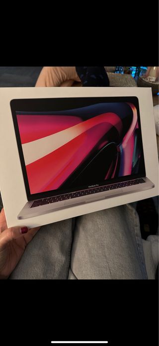 Caja MacBook Pro
