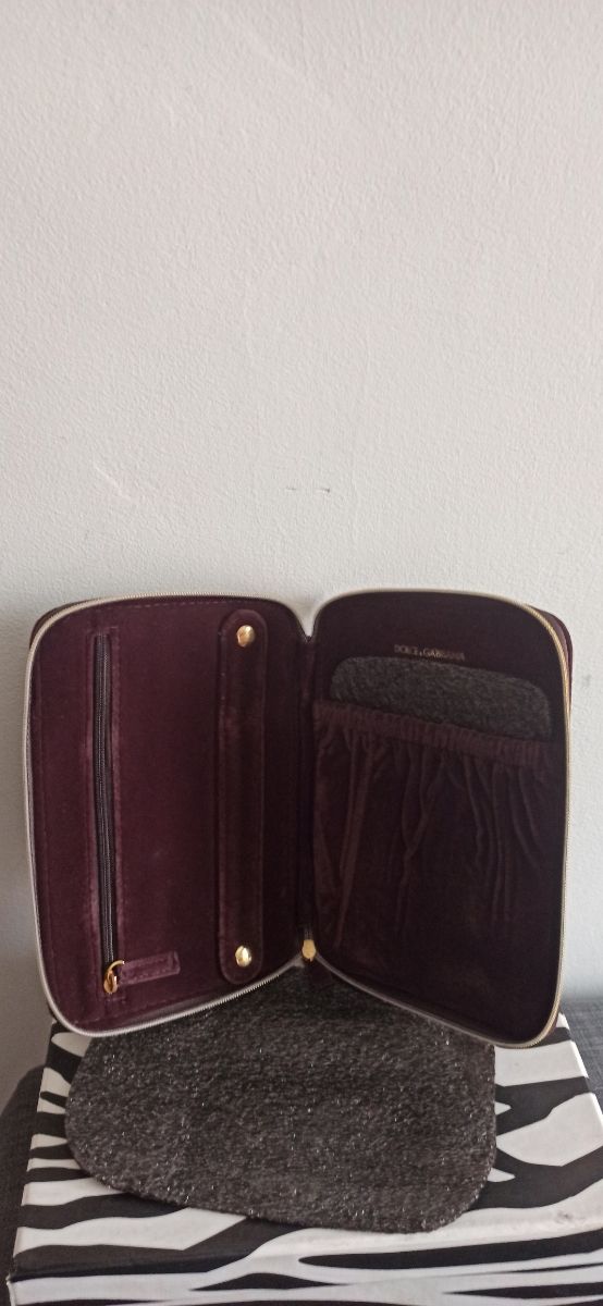 Dolce & Gabbana joyero terciopelo portatil
