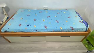 Armario ,cómoda y cama. 90x 190 la Marca TRAMA