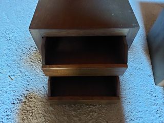 Set di 2 tavoli in legno