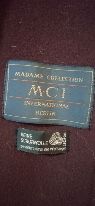 Abrigo de lana granate