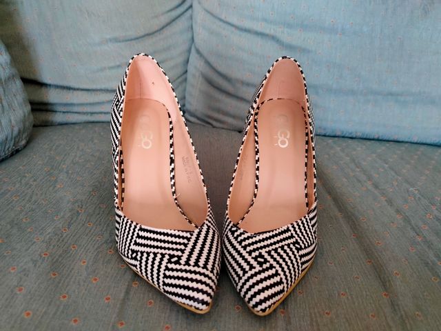 Décolleté bianco e nero