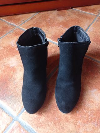 Botines de ante (piel) negros