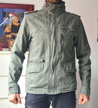 cazadora vaquera verde militar