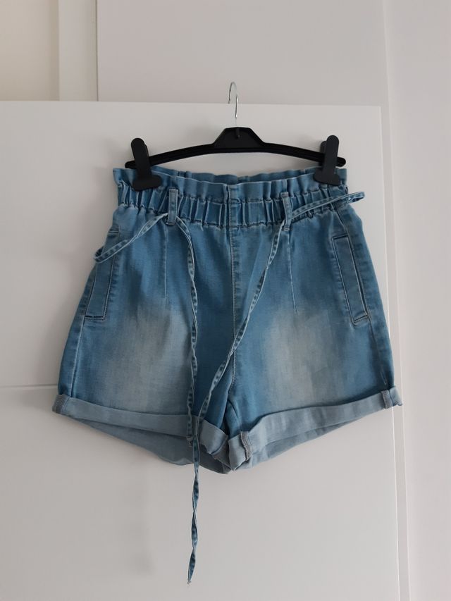 pantalón corto vaquero