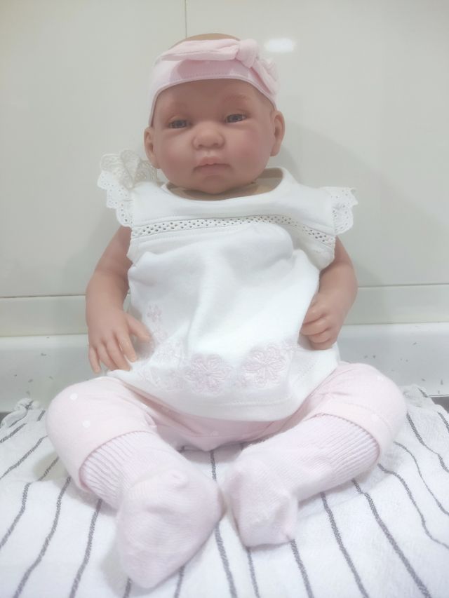 Bebé niña Reborn
