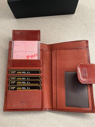 Billetera/ Monedero de piel
