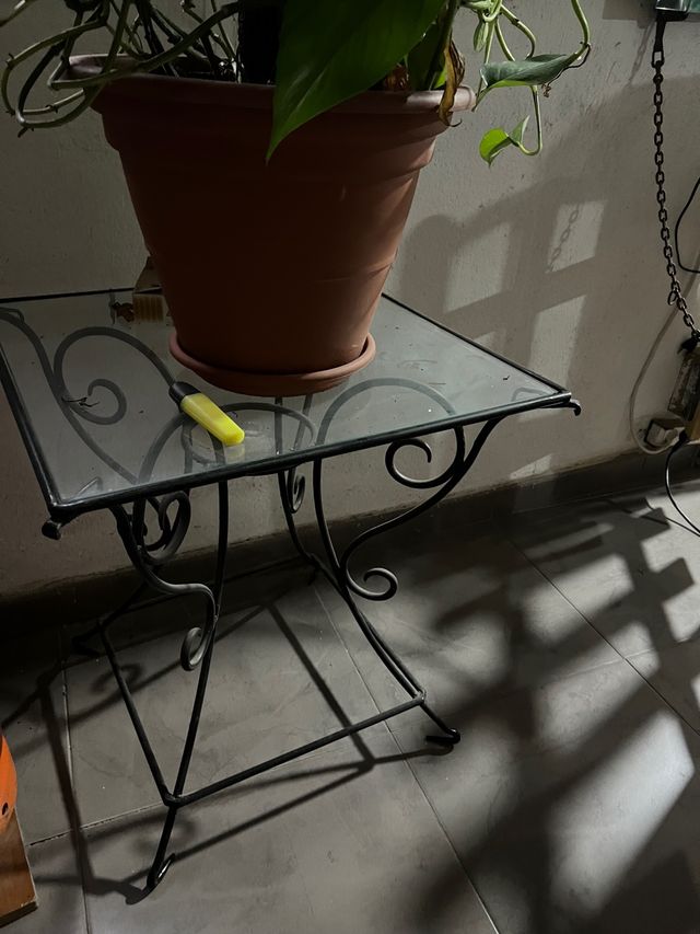 Mesa de forja con Cristal a medida