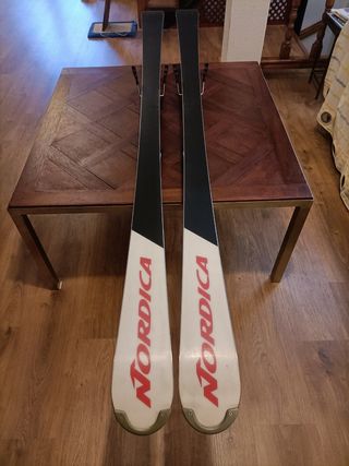 Esquis Nordika Dobermann SC Pro