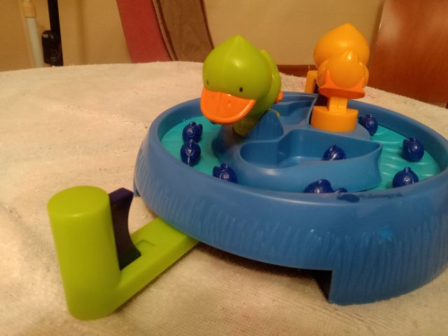 Juego para niños "patos traga peces"