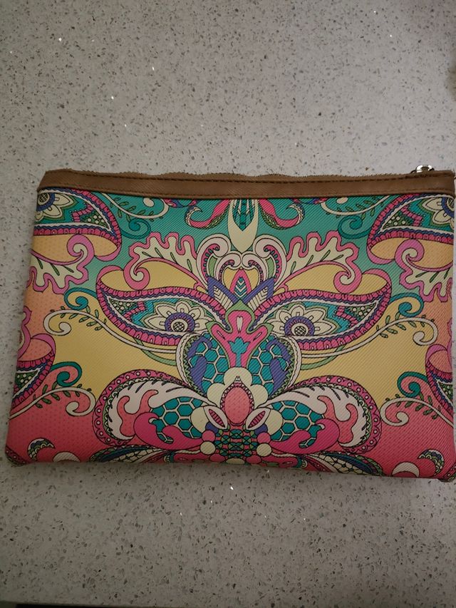 Portafoglio grande Desigual