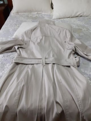 Gabardina en perfecto estado