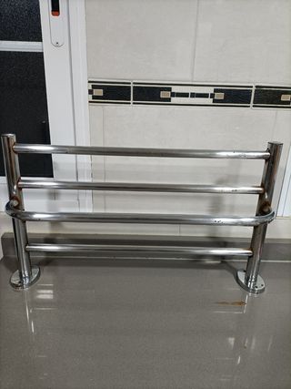 Estanterías de acero de baño