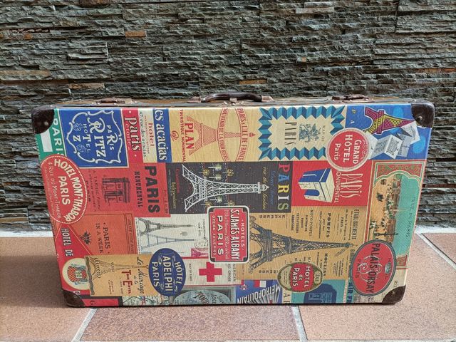 Maleta vintage decorativa de París