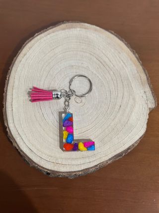 Llavero inicial personalizado.