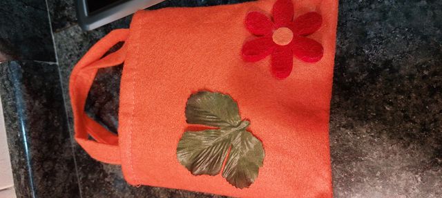 Nº 089.- Bolsitos fieltro