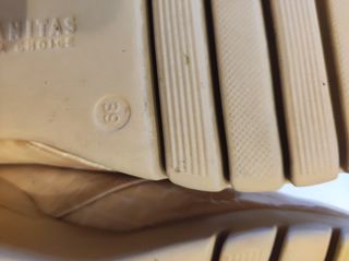 Zapatos Charol Beist. Hispanitas. Talla 39