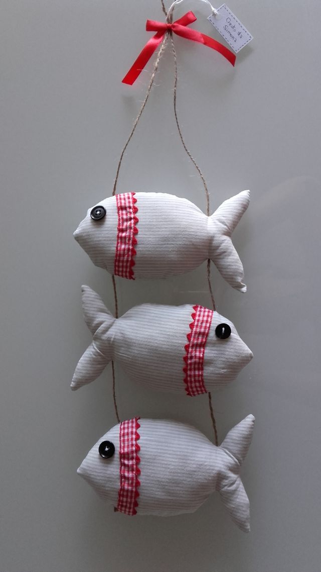 Decorazione da appendere 3 pesci a righe grigio