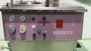 EMBUTIDORA CON VACIO TECNOTRIP EC4N