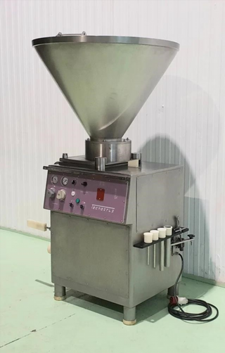 EMBUTIDORA CON VACIO TECNOTRIP EC4N