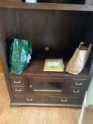 MUEBLE TV O APARADOR