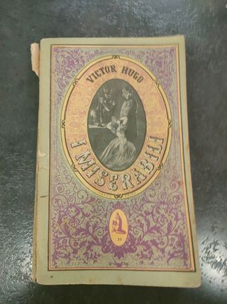 Libri "I Miserabili" di Victor Hugo del 1949