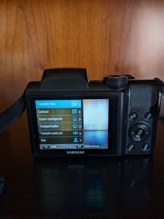 Cámara de fotos Samsung Bridge WB100