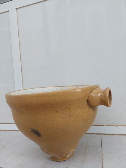 Antiquisimo retrete de barro vitrificado S.XIX