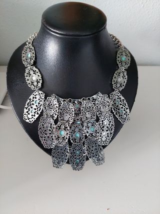 Un precioso  collar, Zara. 