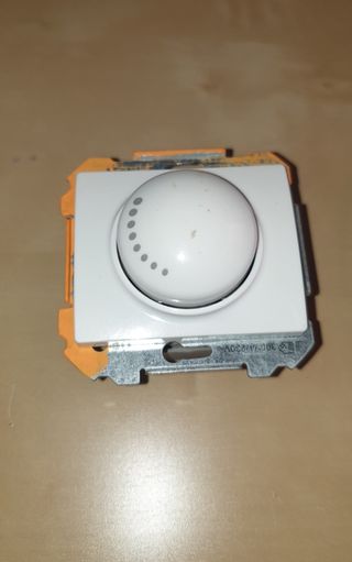 Interruptor regulable  de  luz  Venta/intercambio