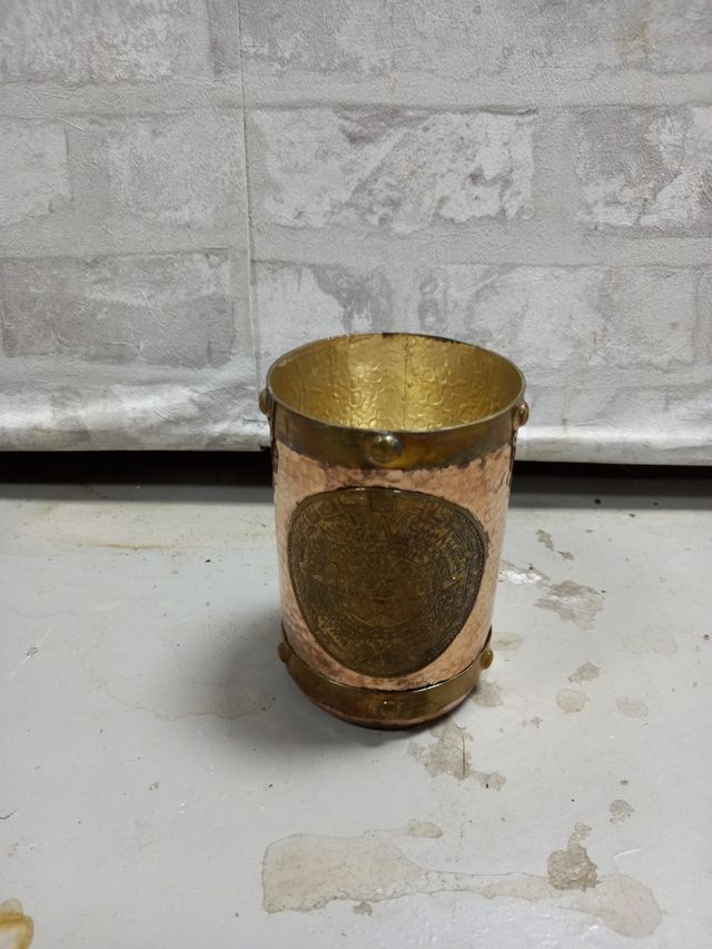 tazza in rame e ottone.