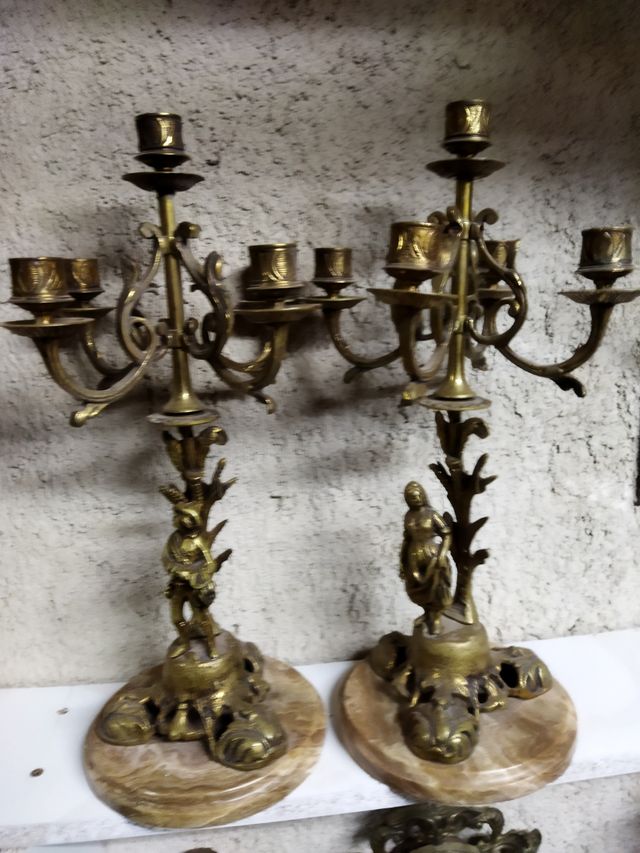 orologio e lampadari antichi e sorprendenti.game.game