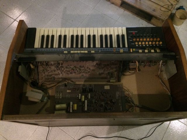 Órgano HAMMOND SOUNDER | Requiere revisión